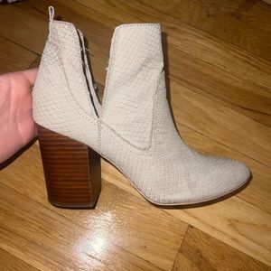 Steven madden booties- size 7. Comfortable! Worn but still in good condition